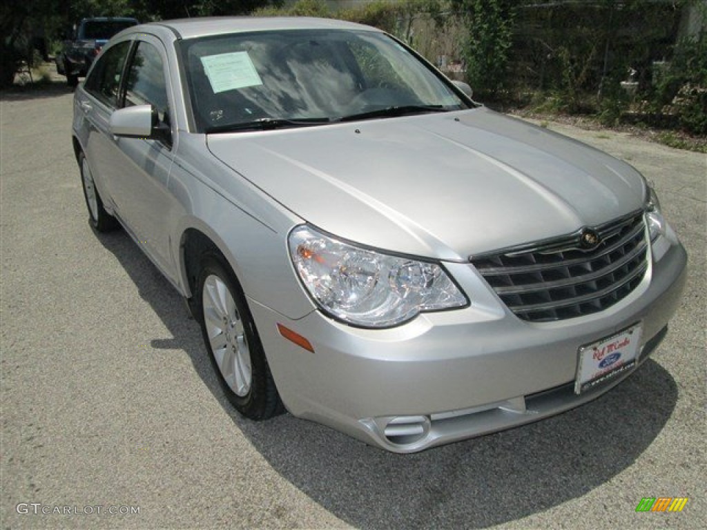 2010 Sebring Limited Sedan - Bright Silver Metallic / Dark Slate Gray photo #1