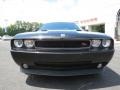 Brilliant Black Crystal Pearl - Challenger R/T Classic Photo No. 2