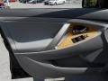 Black - Camry XLE Photo No. 7