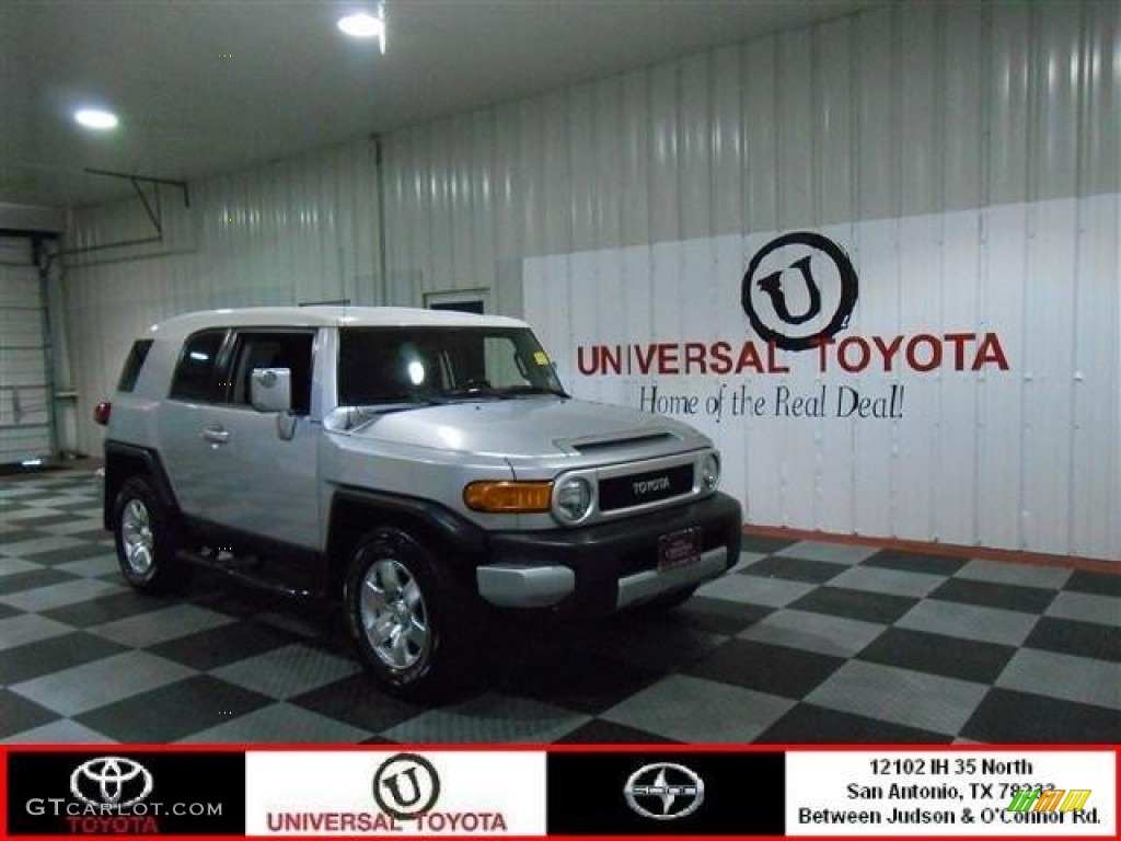 Titanium Metallic Toyota FJ Cruiser