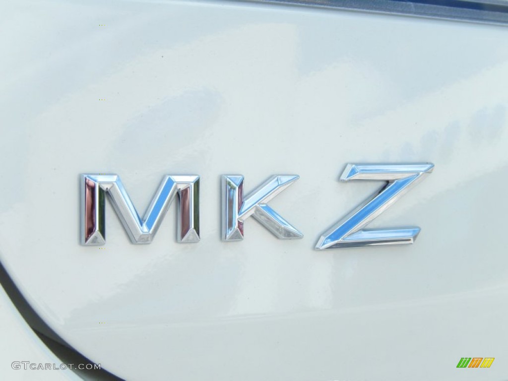 2013 Lincoln MKZ 3.7L V6 FWD Marks and Logos Photos