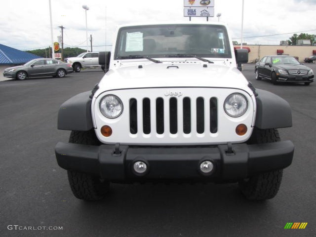 2011 Wrangler Sport 4x4 - Bright White / Black photo #2