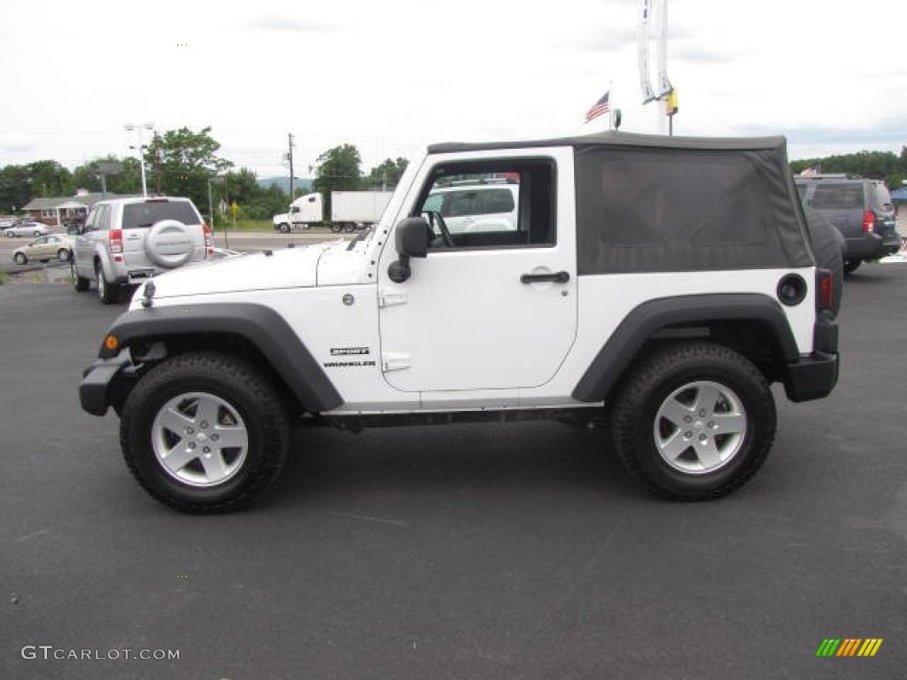 2011 Wrangler Sport 4x4 - Bright White / Black photo #8