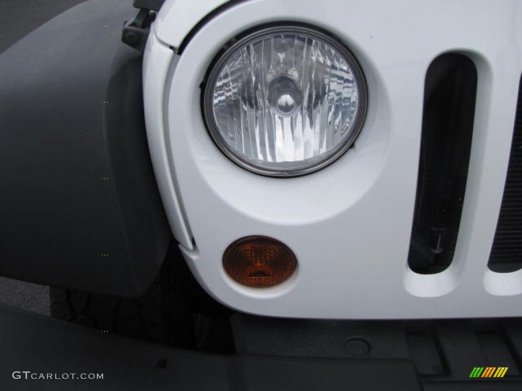 2011 Wrangler Sport 4x4 - Bright White / Black photo #10
