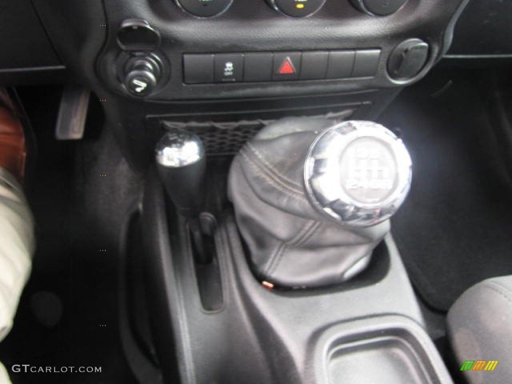 2011 Wrangler Sport 4x4 - Bright White / Black photo #32