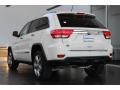 Stone White - Grand Cherokee Overland Photo No. 5