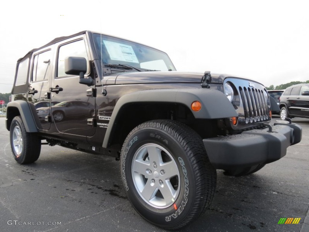 2013 Wrangler Unlimited Sport 4x4 - Rugged Brown Pearl / Black photo #4