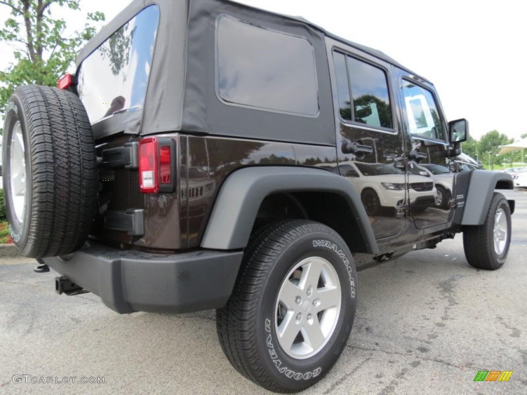 2013 Wrangler Unlimited Sport 4x4 - Rugged Brown Pearl / Black photo #3