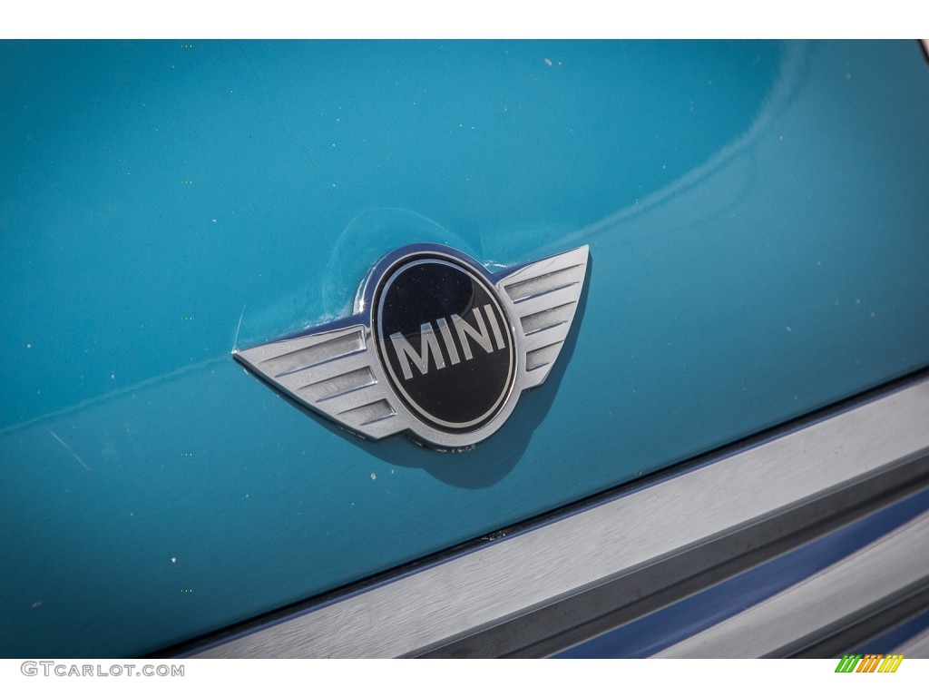 2009 Mini Cooper Hardtop Marks and Logos Photos