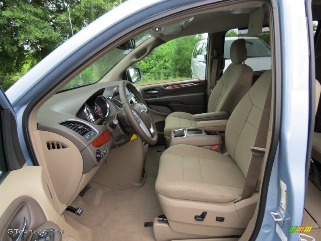 2013 Town & Country Touring - Crystal Blue Pearl / Dark Frost Beige/Medium Frost Beige photo #6