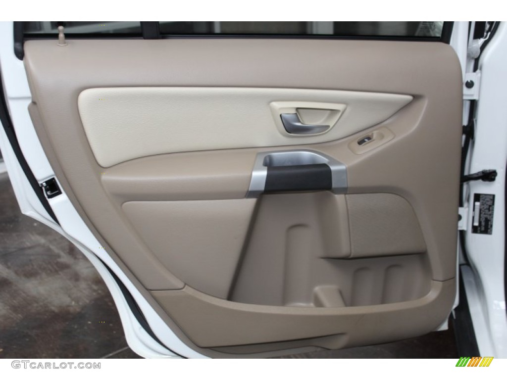 2009 Volvo XC90 3.2 Door Panel Photos