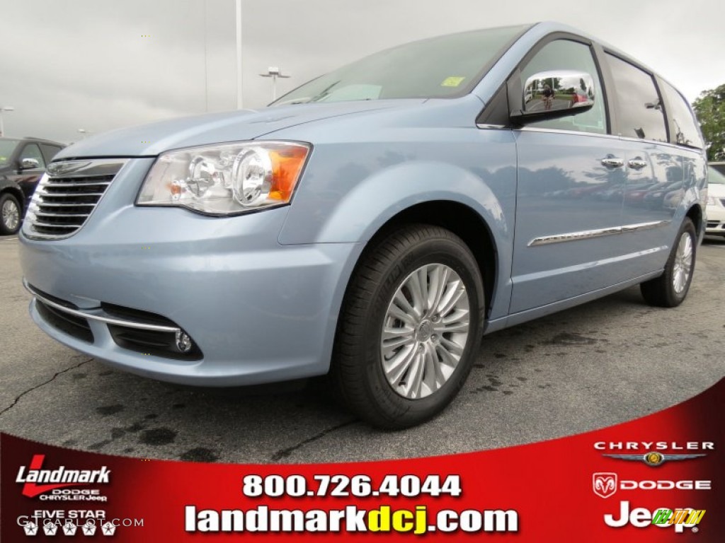 2013 Town & Country Touring - L - Crystal Blue Pearl / Black/Light Graystone photo #1
