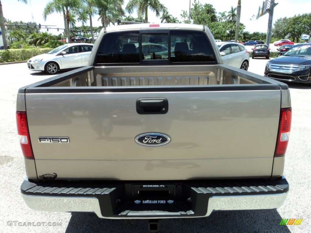 2004 F150 Lariat SuperCrew - Arizona Beige Metallic / Tan photo #7