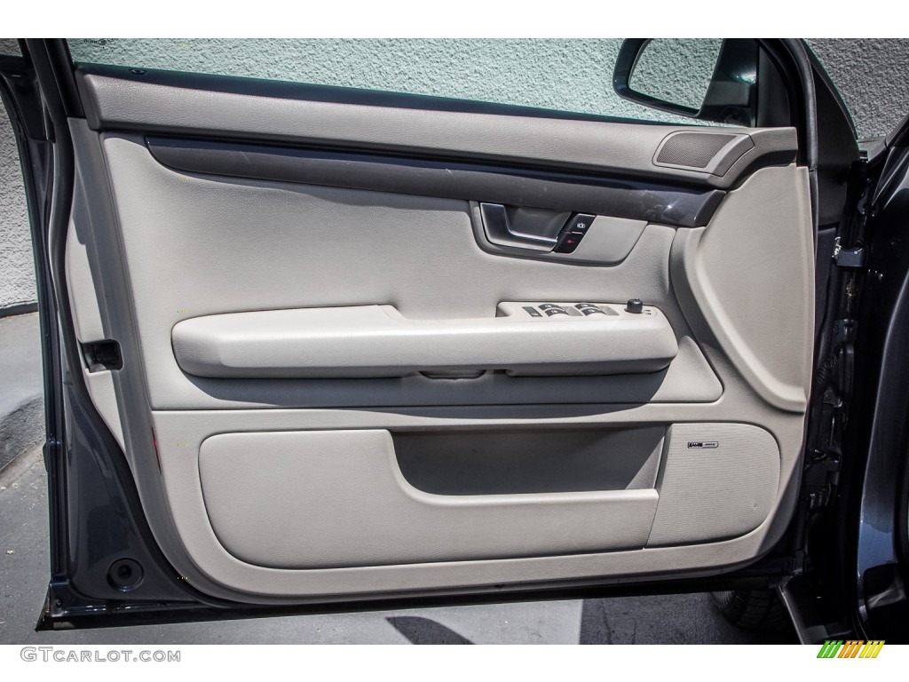 2005 Audi A4 1.8T quattro Sedan Door Panel Photos