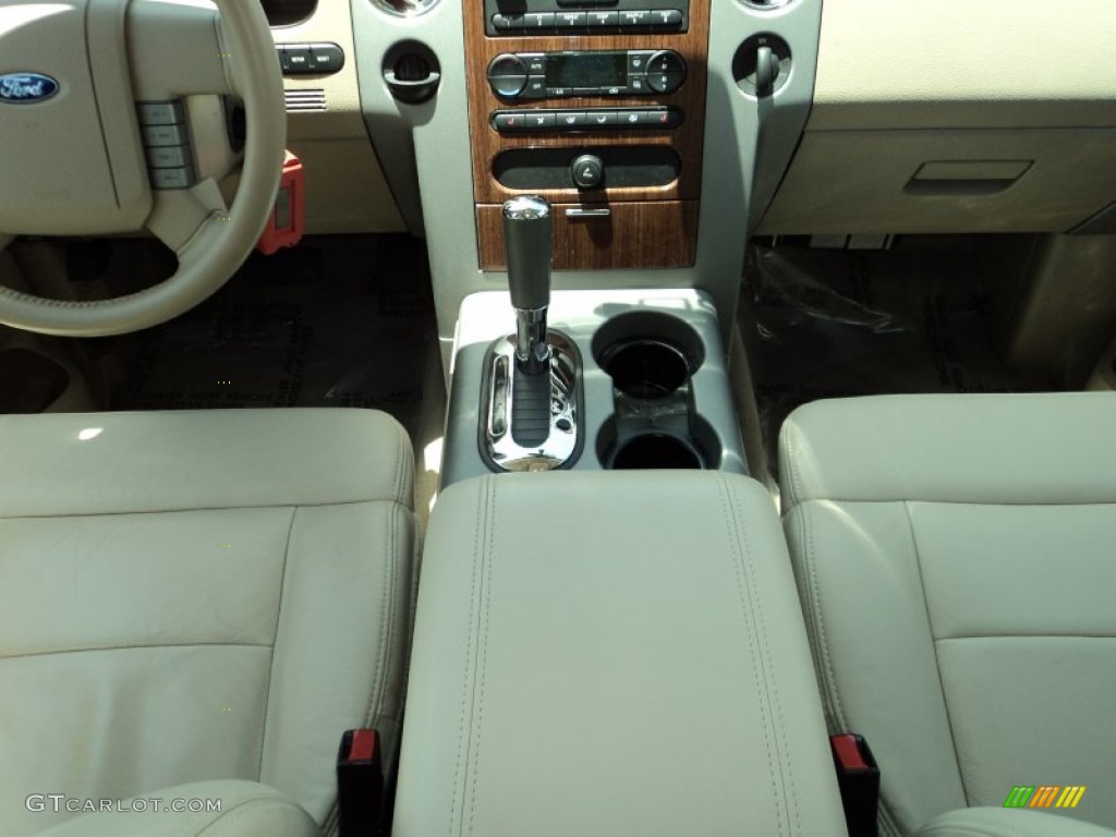 2004 F150 Lariat SuperCrew - Arizona Beige Metallic / Tan photo #27
