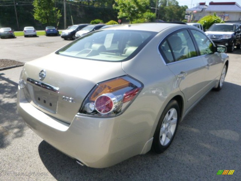 2009 Altima 2.5 SL - Sonoran Sand Metallic / Blond photo #5