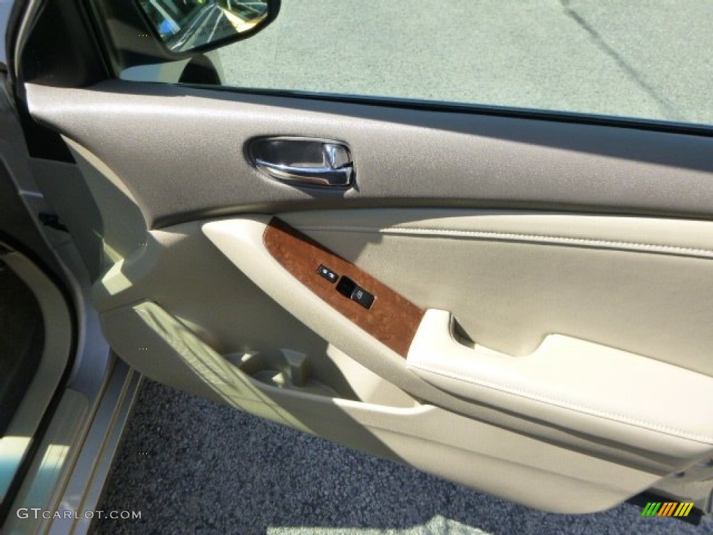 2009 Altima 2.5 SL - Sonoran Sand Metallic / Blond photo #12