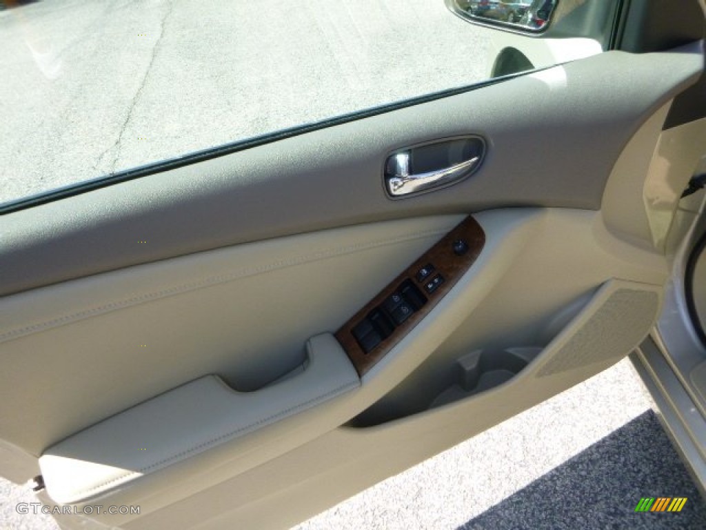 2009 Altima 2.5 SL - Sonoran Sand Metallic / Blond photo #19