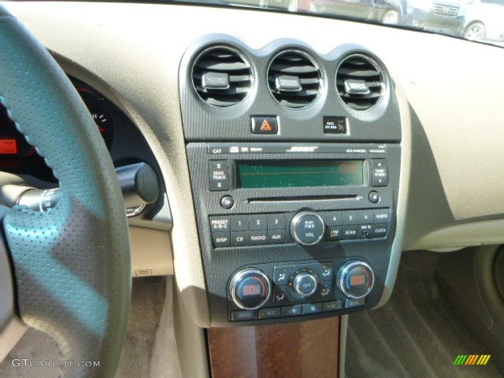 2009 Altima 2.5 SL - Sonoran Sand Metallic / Blond photo #23