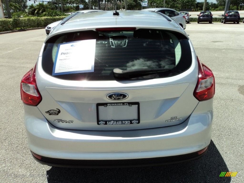 2012 Focus SE Sport 5-Door - Ingot Silver Metallic / Two-Tone Sport photo #7