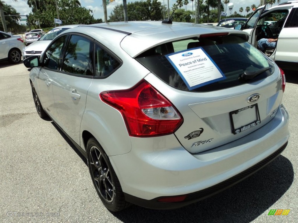 2012 Focus SE Sport 5-Door - Ingot Silver Metallic / Two-Tone Sport photo #9