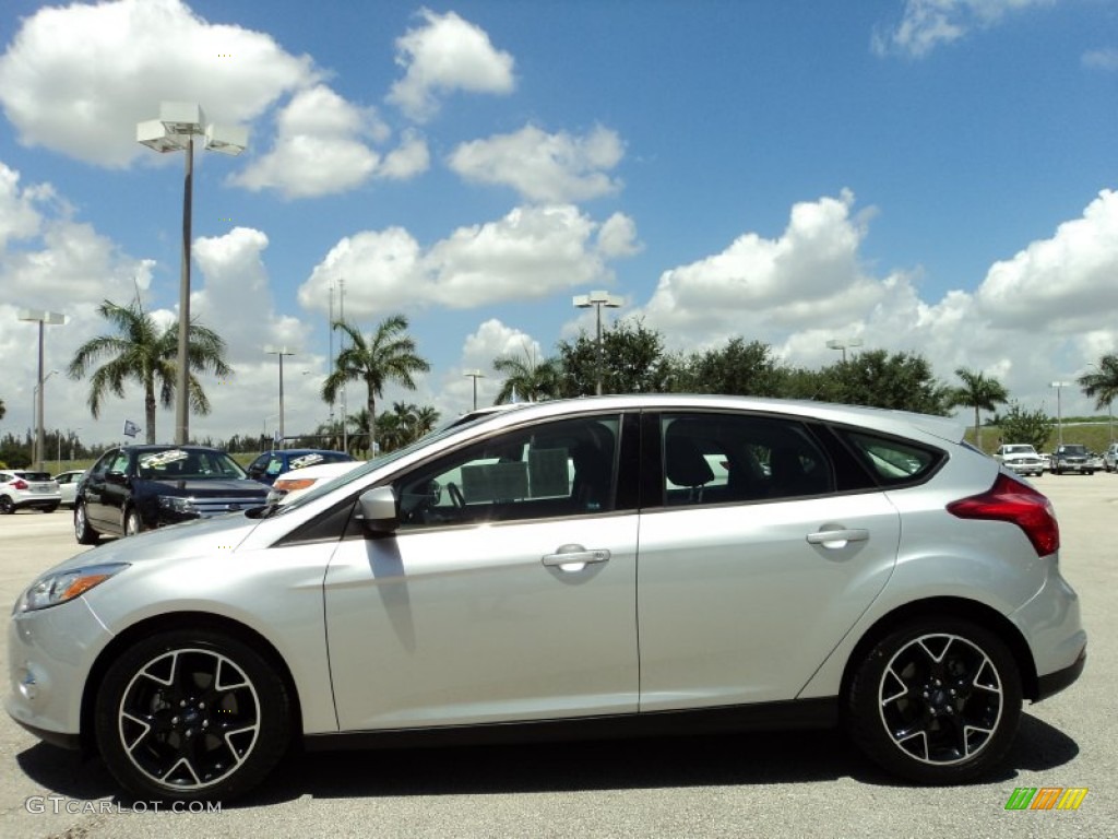 2012 Focus SE Sport 5-Door - Ingot Silver Metallic / Two-Tone Sport photo #12