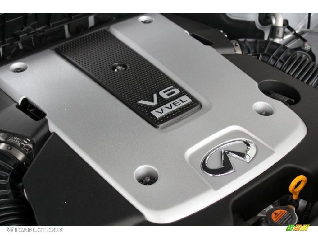 2013 M 37 Sedan - Liquid Platinum / Graphite photo #12