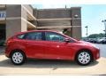Red Candy Metallic - Focus SE 5-Door Photo No. 7