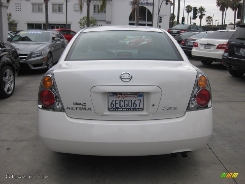 2003 Altima 2.5 S - Cloud White / Charcoal photo #2
