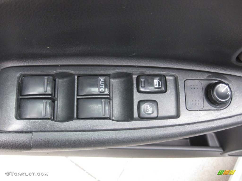 2003 Altima 2.5 S - Cloud White / Charcoal photo #7