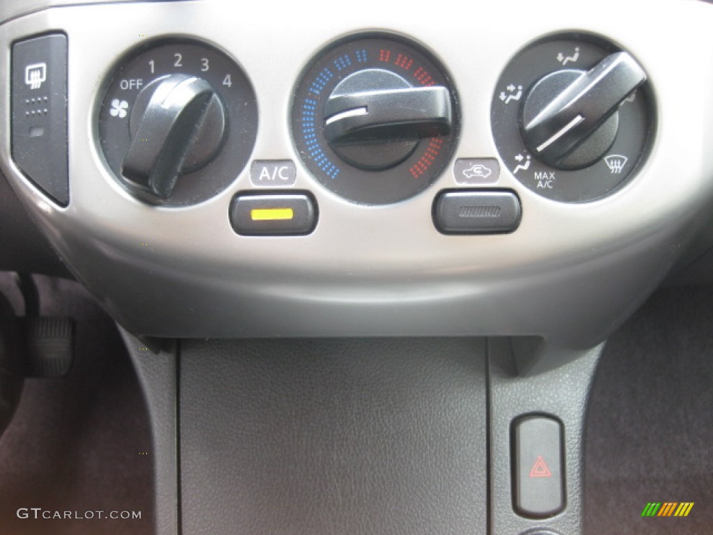 2003 Altima 2.5 S - Cloud White / Charcoal photo #11
