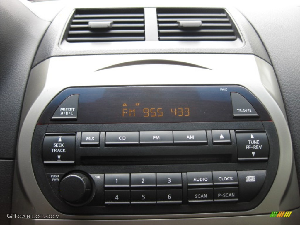 2003 Altima 2.5 S - Cloud White / Charcoal photo #12