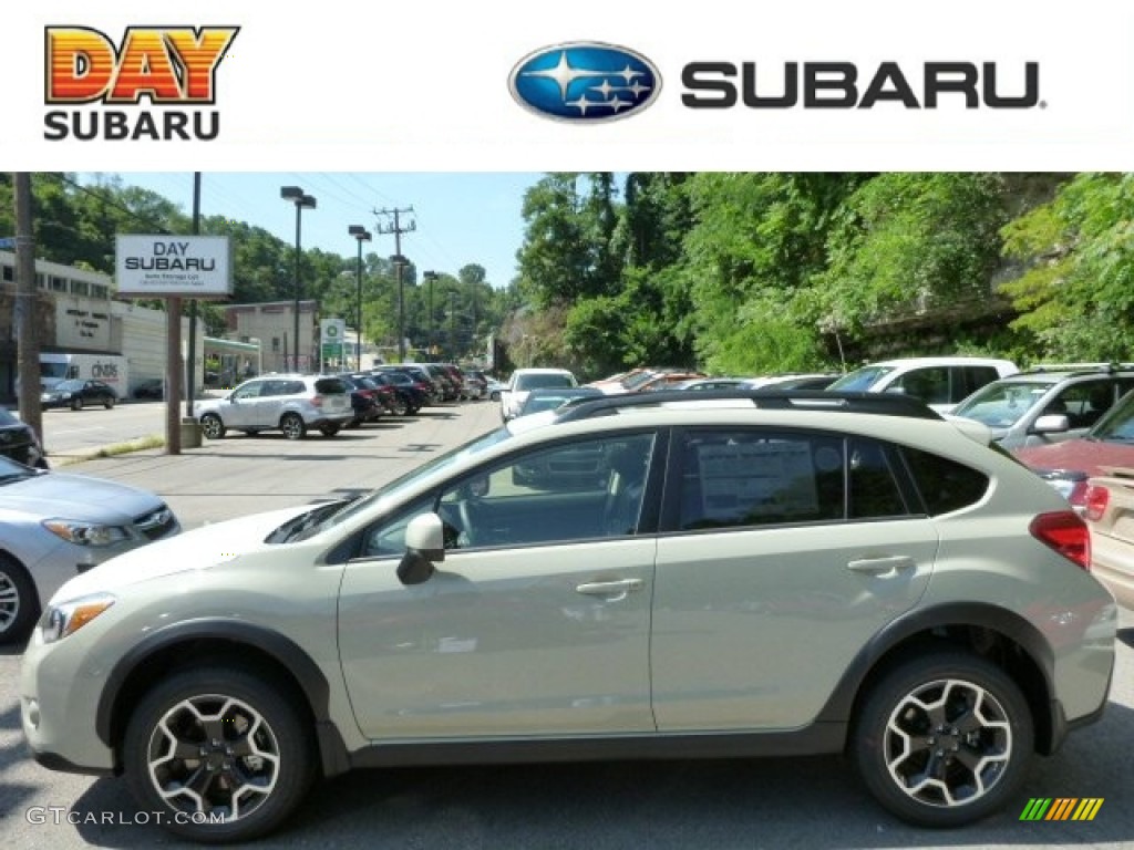 2013 XV Crosstrek 2.0 Limited - Desert Khaki / Black photo #1