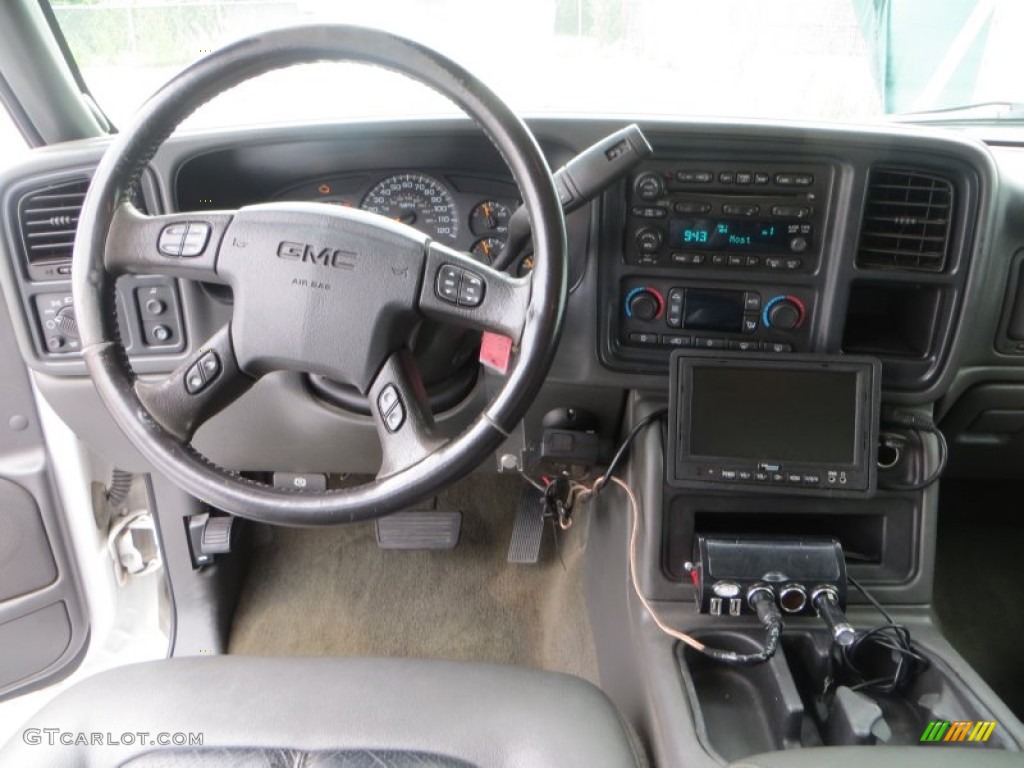 2006 Sierra 3500 SLE Crew Cab 4x4 Dually - Summit White / Dark Pewter photo #35