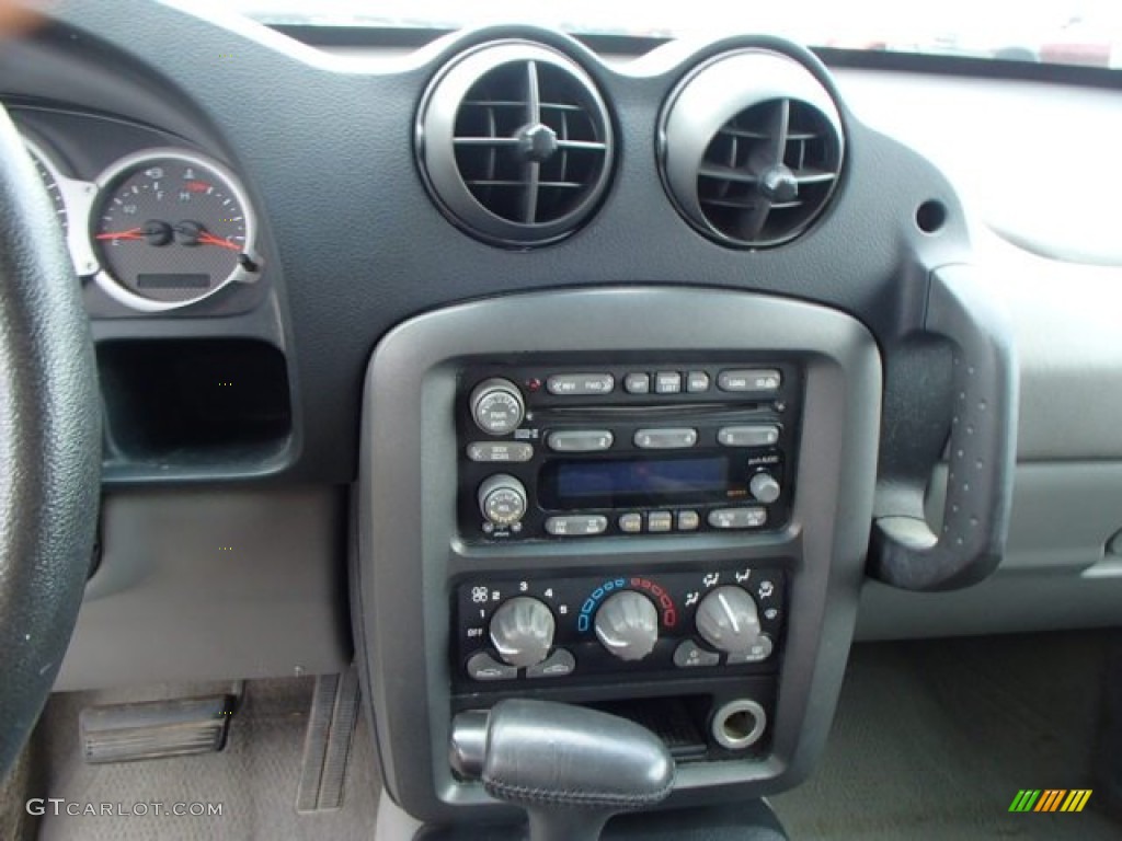 2001 Pontiac Aztek Standard Aztek Model Controls Photo #83432185