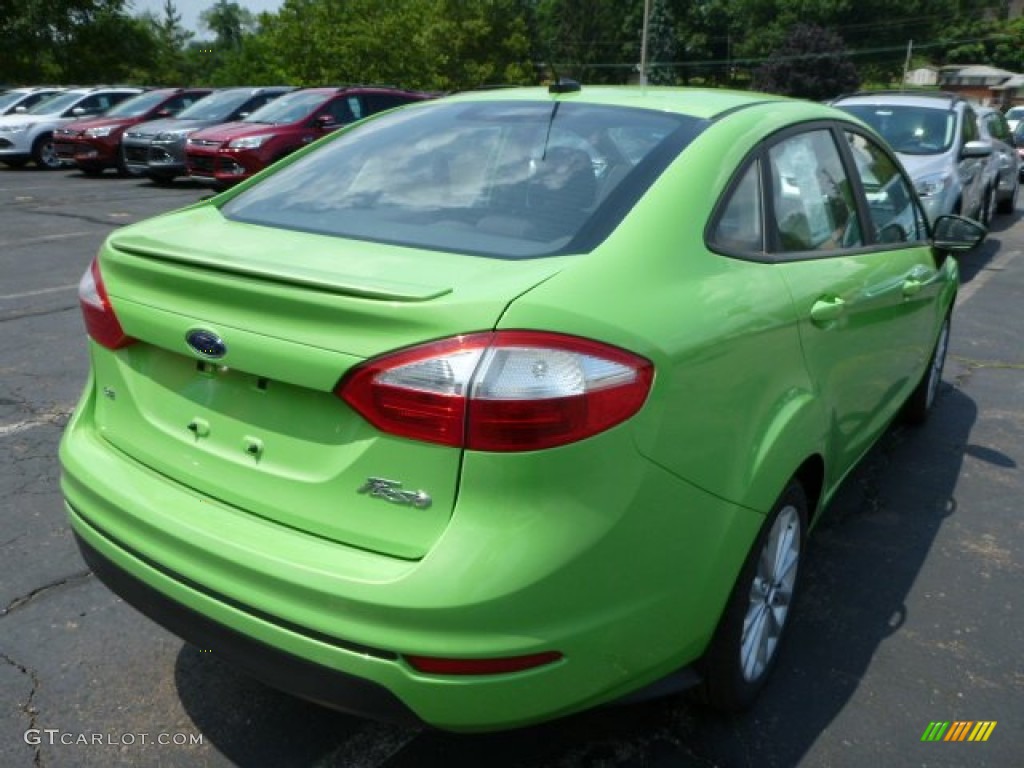 Green Envy 2014 Ford Fiesta SE Sedan Exterior Photo #83433202