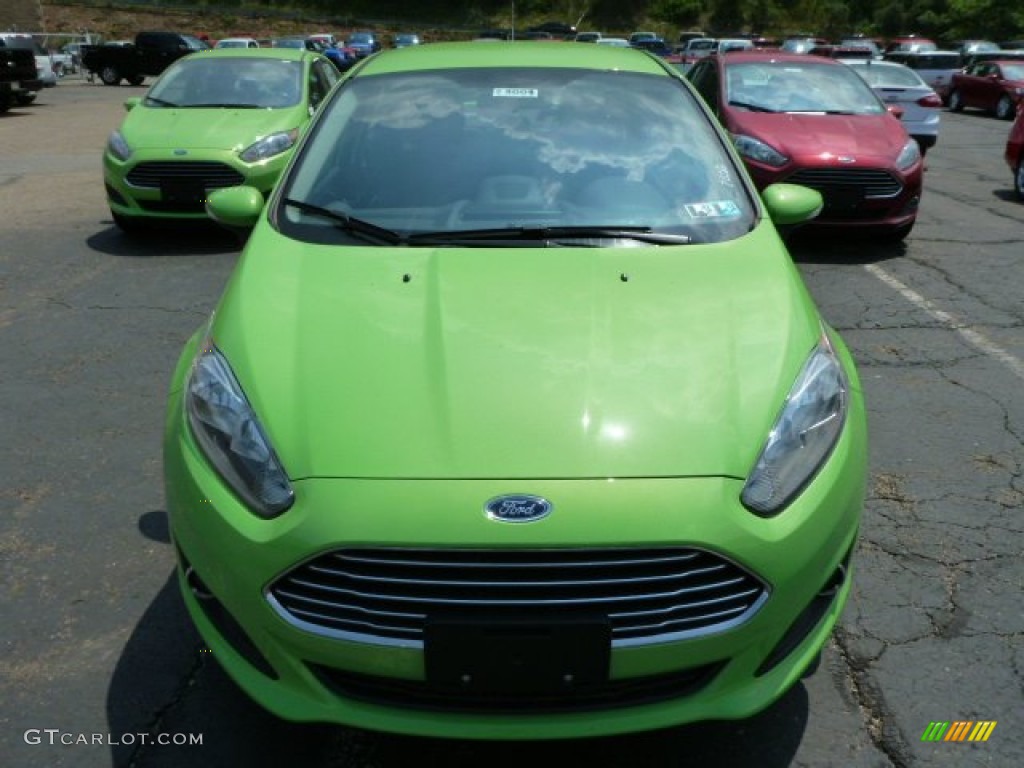 Green Envy 2014 Ford Fiesta SE Sedan Exterior Photo #83433301