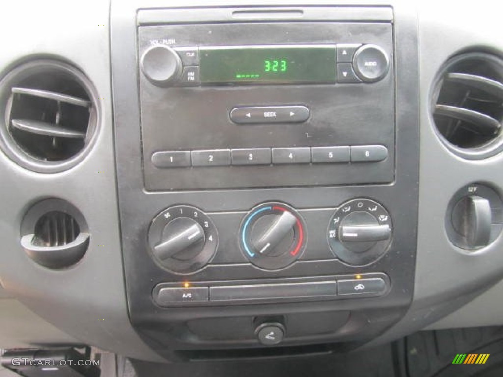 2004 F150 XLT SuperCab 4x4 - Silver Metallic / Medium Graphite photo #17