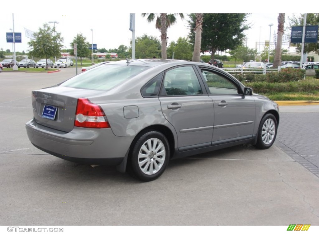 2004 S40 2.4i - Flint Gray Metallic / Dark Beige/Quartz photo #8