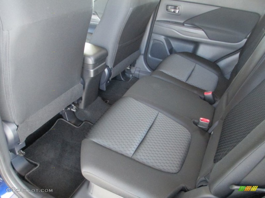 2014 Mitsubishi Outlander SE S-AWC Rear Seat Photo #83436115