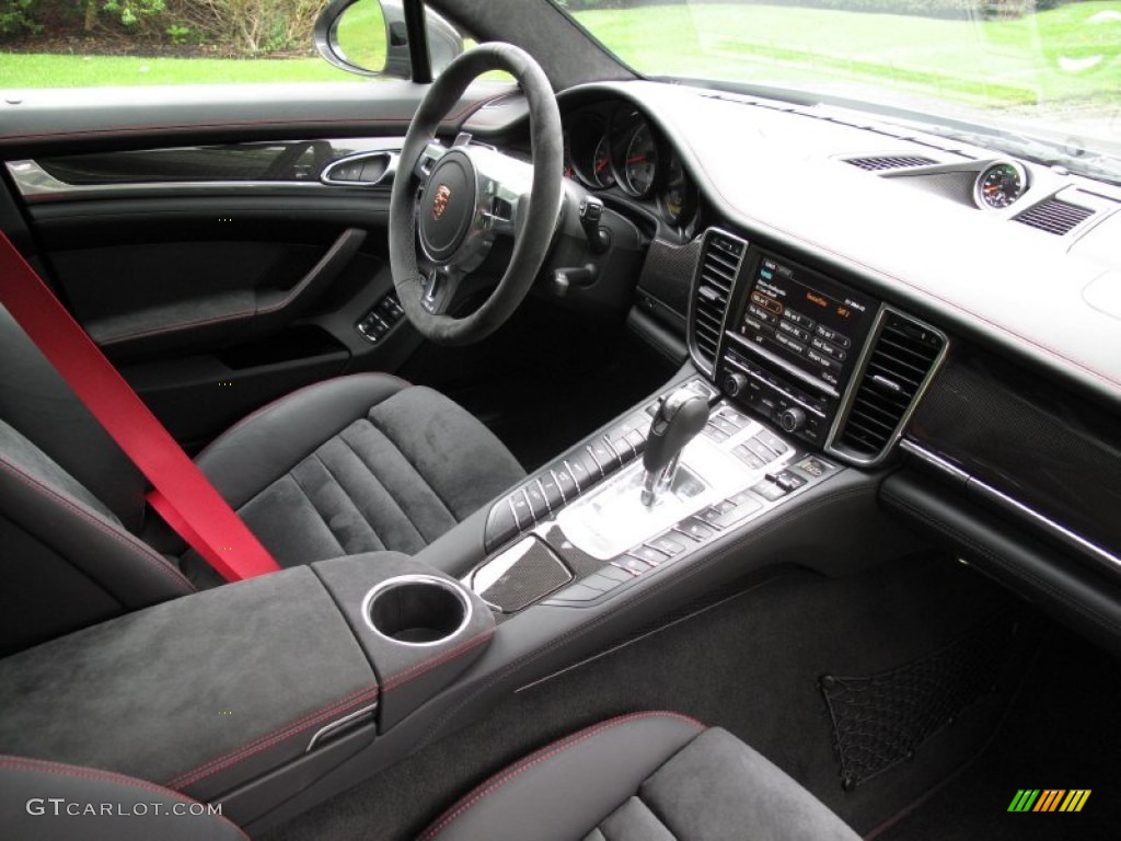 2013 Porsche Panamera GTS Black Dashboard Photo #83436230