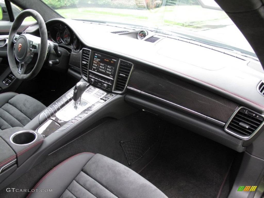 2013 Porsche Panamera GTS Black Dashboard Photo #83436265