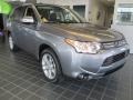 2014 Mercury Gray Metallic Mitsubishi Outlander SE  photo #1