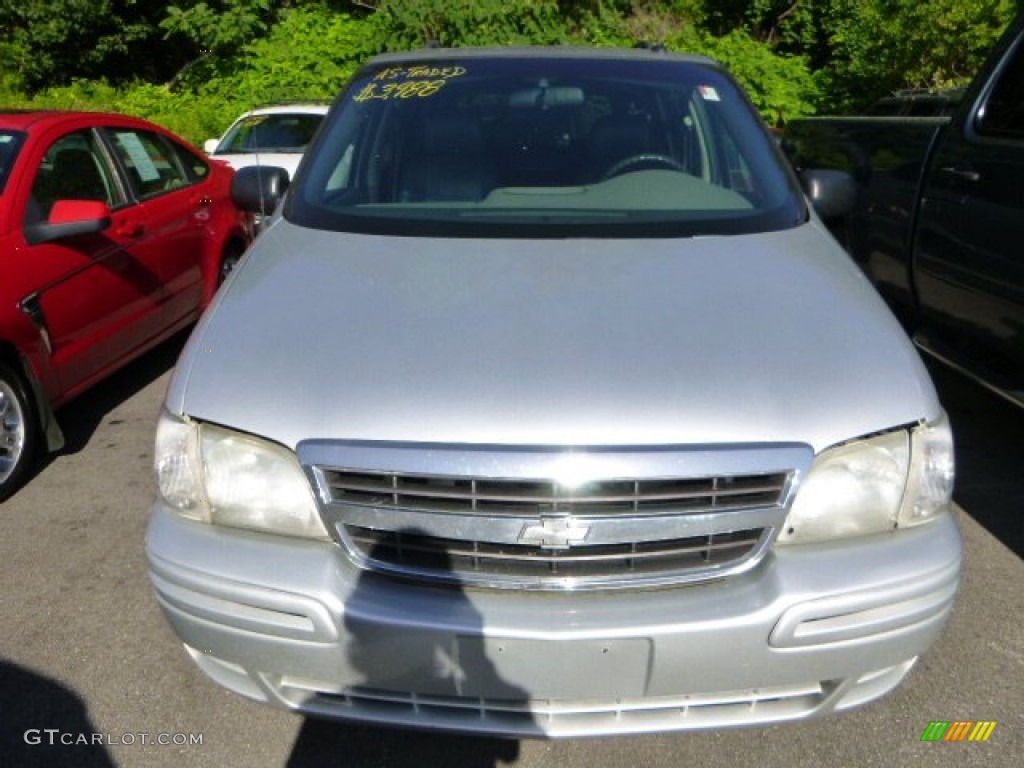 2002 Venture  - Galaxy Silver Metallic / Medium Gray photo #5