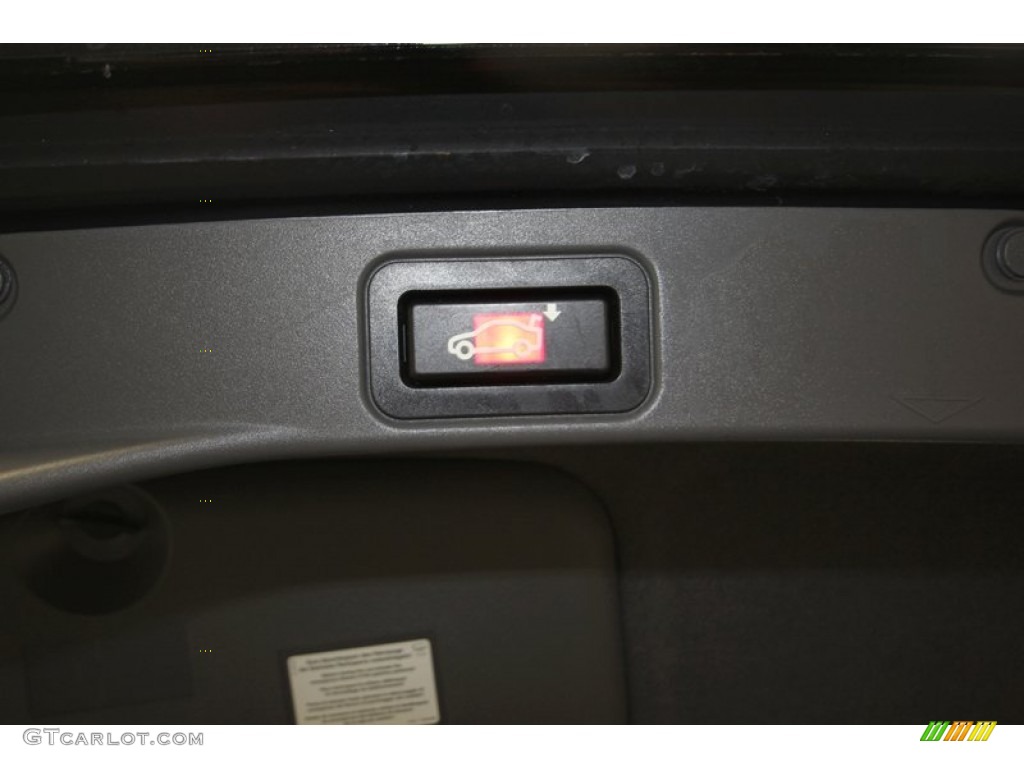 2004 7 Series 745i Sedan - Black Sapphire Metallic / Black/Natural Brown photo #36