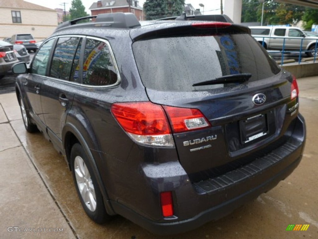 2011 Outback 2.5i Limited Wagon - Graphite Gray Metallic / Off Black photo #12
