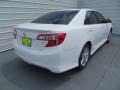 2013 Super White Toyota Camry SE  photo #4