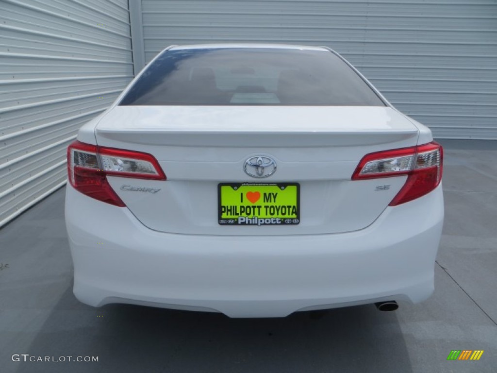 2013 Camry SE - Super White / Black photo #5