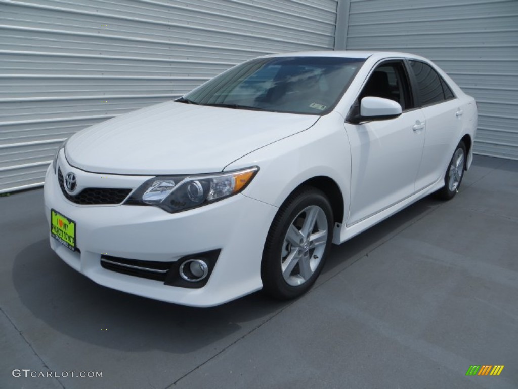 2013 Camry SE - Super White / Black photo #7