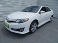 2013 Super White Toyota Camry SE  photo #7